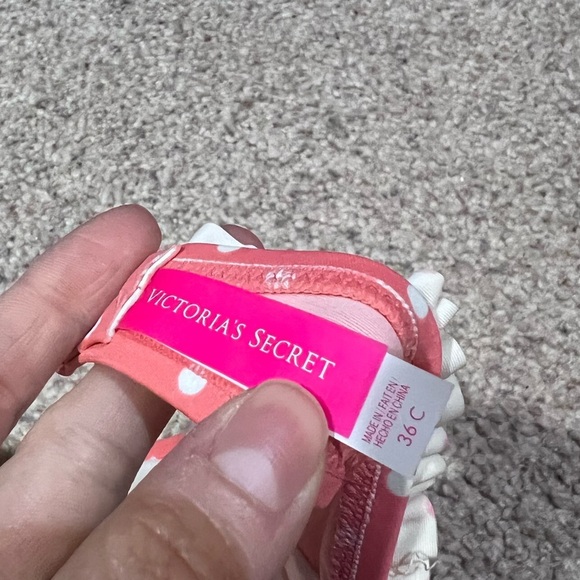 Victoria’s Secret Polka Dot Bikini Top - Picture 6 of 6